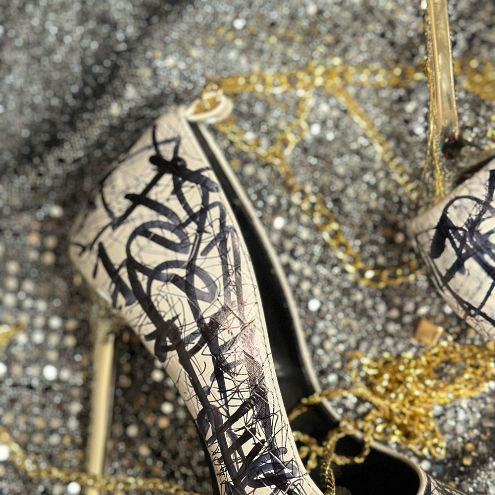 Gold Chain Ankle Drip Pointed Heels SZ 40 - Picture 6 of 7